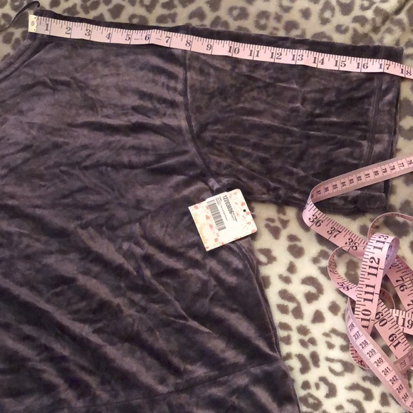 Free People Valerie Open Back Velvet Top XS Slouchy Oversized Purple - Picture 17 of 17